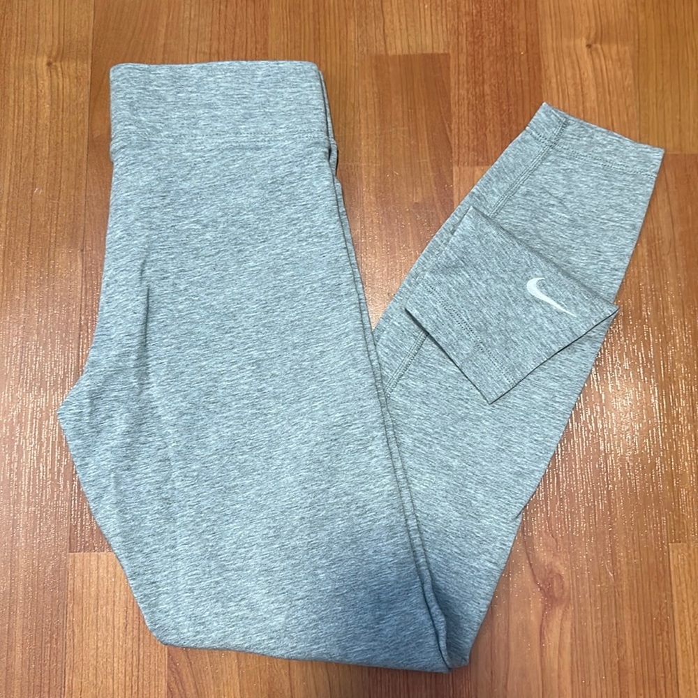 grey nike leggings